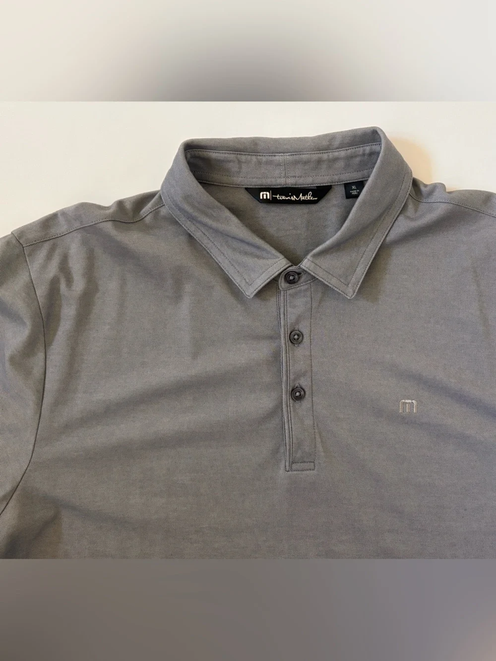 TravisMathew Men’s XL Gray Performance Golf Polo Shirt Short Sleeve